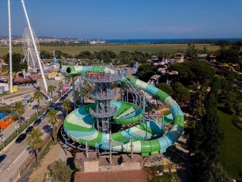 Î‘Ï€Î¿Ï„Î­Î»ÎµÏƒÎ¼Î± ÎµÎ¹ÎºÏŒÎ½Î±Ï‚ Î³Î¹Î± World's first Storm Racer Waterslide opens at Aqualand Frejus in France